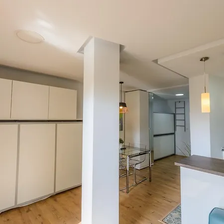 Cubo's Estudio 118 Benal Apartamento